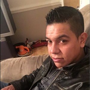 Meet your Posher, Roberto